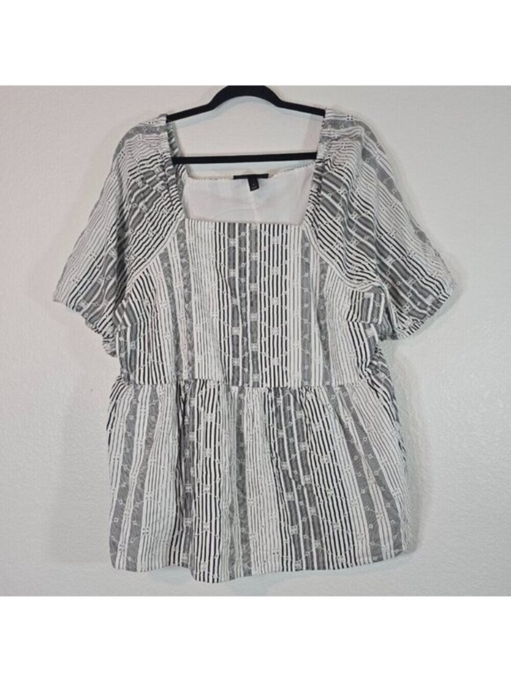 Lane Bryant Peasant Top Blouse Women Plus Size 14 White Short Sleeve Stripe